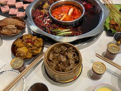-卤校长老火锅(杨家坪直营店)