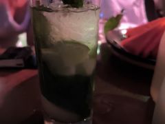 -TZ House音乐现场(来福士中心店)