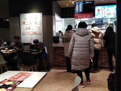 -肯德基(中纬店)