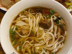 -矮子粉店1985·长沙米粉(湘春路店)