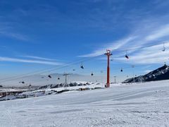 -丝绸之路山地度假区滑雪场