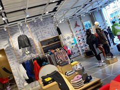 -NIKE KICKS LOUNGE体验店(北京新中关店)