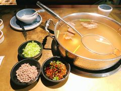 -左庭右院鲜牛肉火锅(新梅广场店)