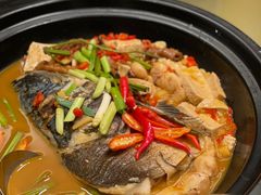 农夫山泉炖的鱼头（红烧）-7017浙菜•建德味(中财店)