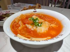 -渝是乎酸菜鱼·川渝小炒(新世界百货望京店)