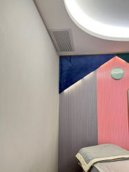 -PE SALON 