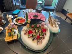 -鼎泰亨·海鲜牛肉餐厅(滨江店)