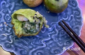 Water Chestnut Shrimp and Silver Fish Pan-Fried