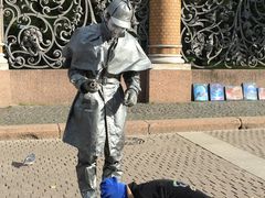 -滴血救世主教堂