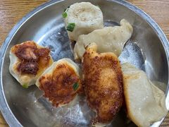 -黄阿姨锅贴大王(万航渡路店)