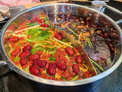 -鹿鸣山草本茶香火锅(园西路店)