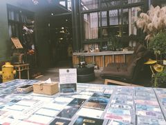 -出走咖啡·面包(宋庄店)