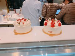 -花花卷卷·鲜食蛋糕(静安久光百货店)