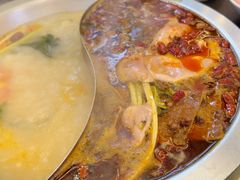 -沸炉重庆老火锅(军事博物馆店)