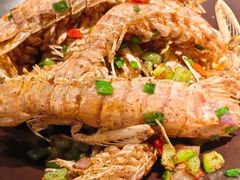 -亚龙湾中心广场