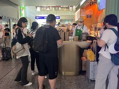 -星巴克(上海虹桥站2A检票口)