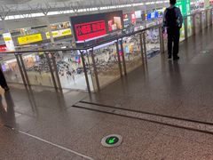 -麦当劳(上海虹桥站30B检票口楼上)