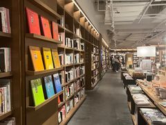 -茑屋书店(天目里店)