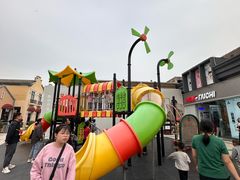 -王府井奥莱临潼小镇(临潼店)