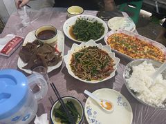 -洪霞餐馆