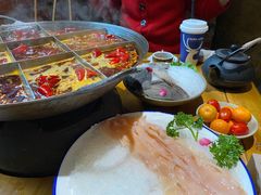 -白乐天毛肚火锅馆(解放碑店)
