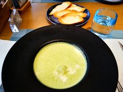 -杏荟旋转餐厅(广州爱群店)