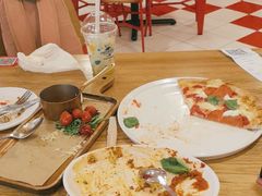 -城市大道红炉披萨烘焙坊