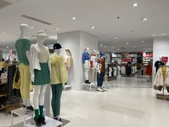 -优衣库(重庆星光时代广场店)