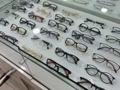-发茂眼镜·蔡司依视路镜片(镇坪路店)