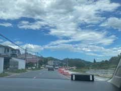 -安吉龙王山峡谷漂流