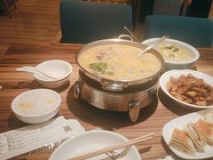 -九转小磨·非遗东北菜(万达广场店)