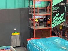 -极限PLAY运动娱乐新世界·团建派对潮玩休闲馆·室内蹦极高空游乐园