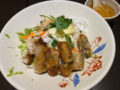 越南春卷檬粉-大头虾越式风味餐厅(光明广场店)