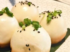 鲜肉生煎馒头-屋里厢上海菜馆