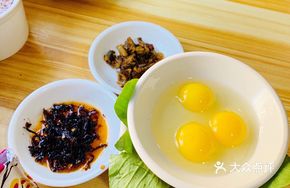 Tableware and Seasonings