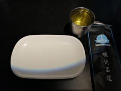 -西街夜油条·麻团包乌饭