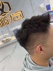 -尤司男士国潮理发馆