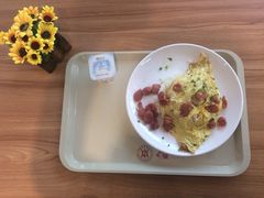 香肠蛋包饭-上海中医药大学-食堂