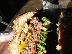 -HIGH FIVE哈福手工汉堡(桂林路店)