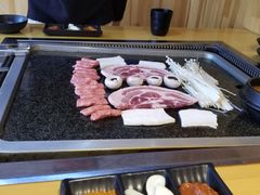 -小黑猪石板烤肉(皇冠花园店)