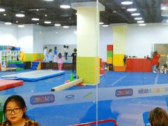 -蜩动儿童运动成长馆(恒生万鹂广场店)