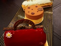 -Salon de The de Joel Robuchon(外滩18号店)