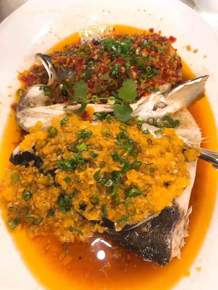 明公馆大酒楼(勤诚达)-"环境很好,软装做的很舒适,有10%的服务.