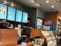 -星巴克(上海虹桥新天地二店)