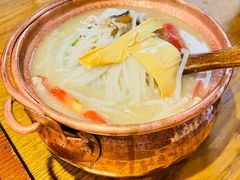 -麦麦山云南菜(复地活力城店)