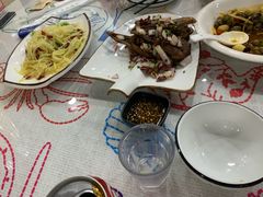 -老鄞江清水龙虾•赵赵家(江北店)