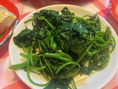 -堂瓦里·33年传统赣菜(第一街区店)