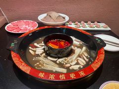 -三江两海老火锅(北京首店)