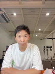 -变画·发型STUDIO