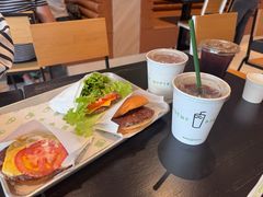 招牌牛肉堡-Shake Shack(浦东嘉里城店)